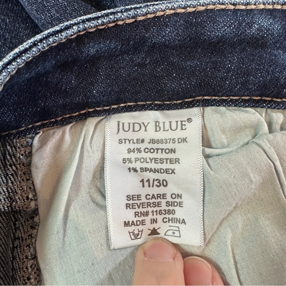 Judy Blue Women’s High Rise Cropped Straight Jeans - Size 11/30 - Picture 8 of 9